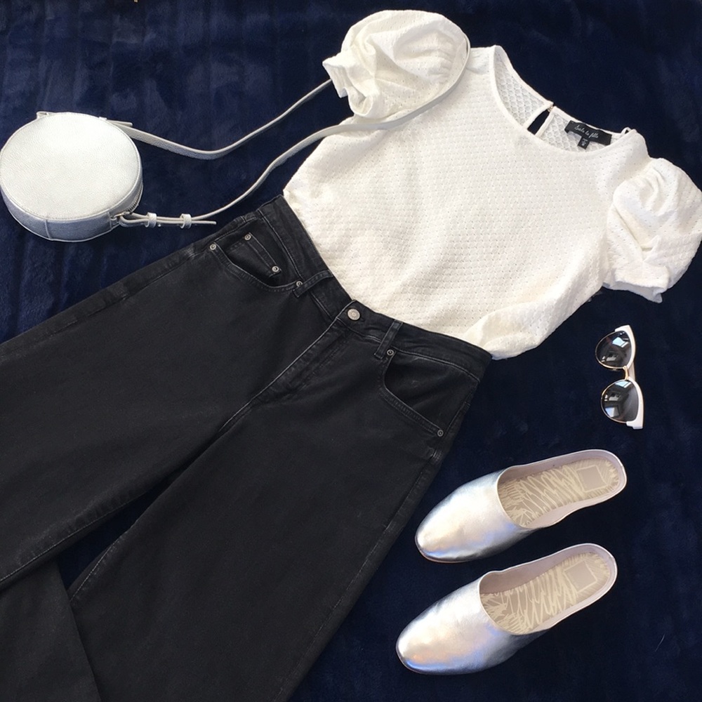 NWT White Textured Short Sleeve Crewneck Top - Picture 16 of 16